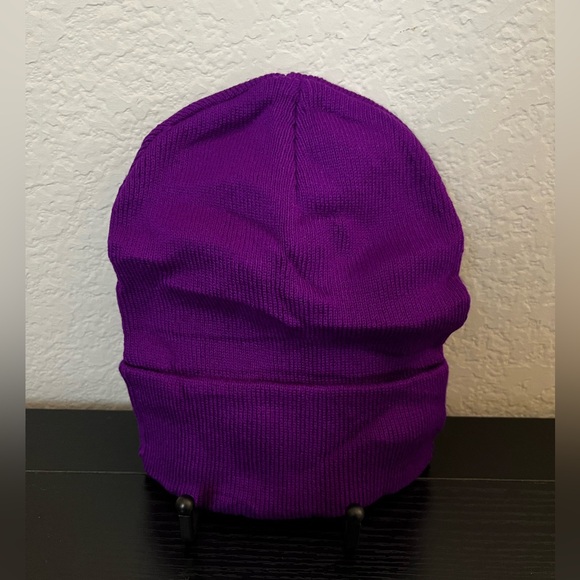 NEW Beanie Knit Hat # 4 - Purple - Picture 1 of 1